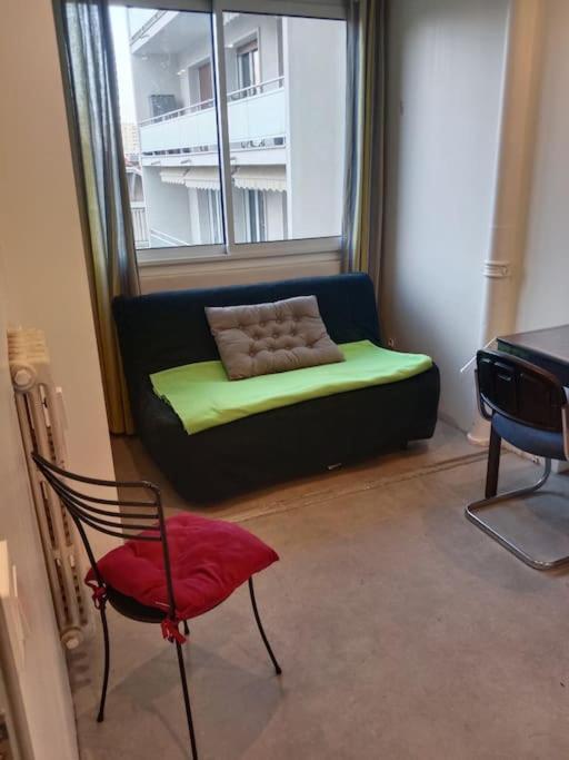 Insolite 22 Chambéry Extérieur photo