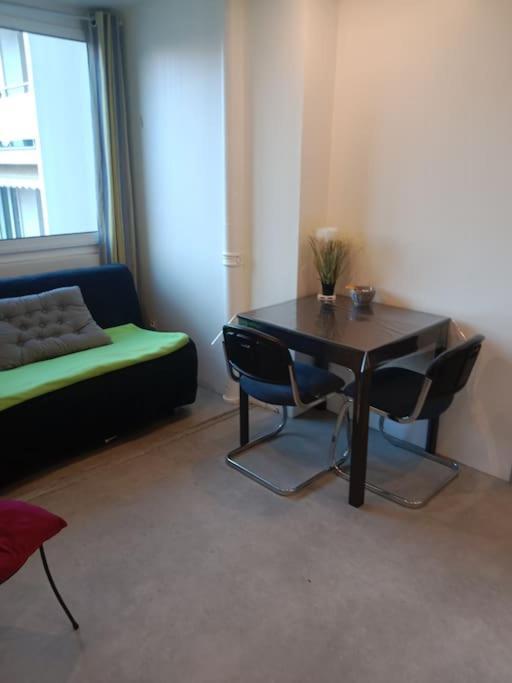 Insolite 22 Chambéry Extérieur photo